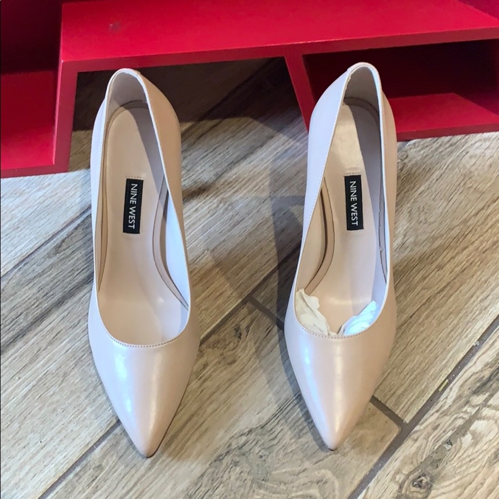 Nine West heels never worn. 4’ inch